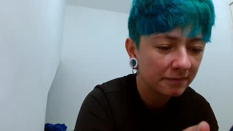 Snapshot of tomboyblue chatting on 02/14/26, 04:37 Blue online show from 02/14/26, 04:37