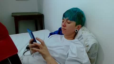 Snapshot of tomboyblue chatting on 02/17/26, 02:52 Blue online show from 02/17/26, 02:52