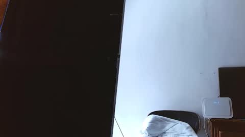 Blue online show from 05/05/26, 04:15