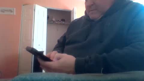 Snapshot of tomcat4848 chatting on 04/27/26, 03:32 tomcat4848 online show from 04/27/26, 03:32