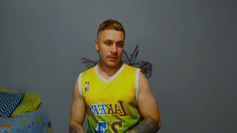 tomDavisXl online show from 10/09/25, 12:52