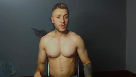 tomDavisXl online show from 10/18/25, 11:27