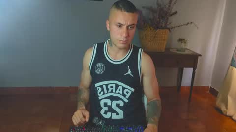 tomDavisXl online show from 05/03/26, 09:54