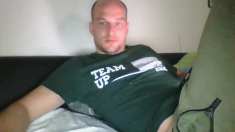 tome55555 online show from 04/22/26, 08:32