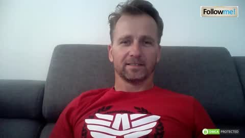 Snapshot of tomhardic chatting on 09/21/25, 06:09 TOM online show from 09/21/25, 06:09