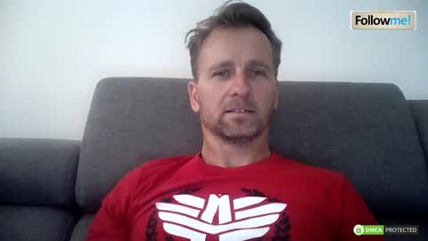 Snapshot of tomhardic chatting on 09/26/25, 01:04 TOM online show from 09/26/25, 01:04