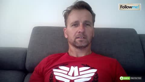 Snapshot of tomhardic chatting on 10/05/25, 11:41 TOM online show from 10/05/25, 11:41
