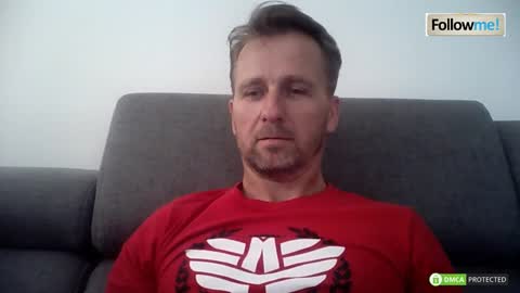Snapshot of tomhardic chatting on 10/06/25, 04:54 TOM online show from 10/06/25, 04:54