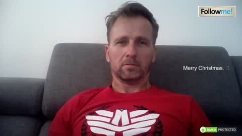 Snapshot of tomhardyc chatting on 12/24/24, 10:01 Tomhardyc online show from 12/24/24, 10:01