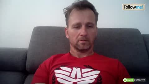 Snapshot of tomhardyc chatting on 12/31/24, 11:17 Tomhardyc online show from 12/31/24, 11:17