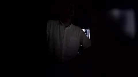 Snapshot of tomhubz chatting on 06/28/26, 01:00 tomhubz online show from 06/28/26, 01:00