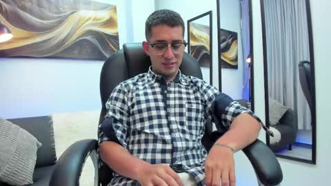 Tomas online show from 04/08/26, 04:01