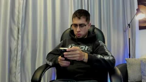 Tomas online show from 04/21/26, 10:54