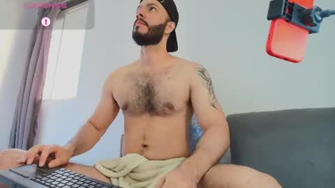 Snapshot of tommel_bailey chatting on 05/16/26, 01:10 Tommel Bailey online show from 05/16/26, 01:10