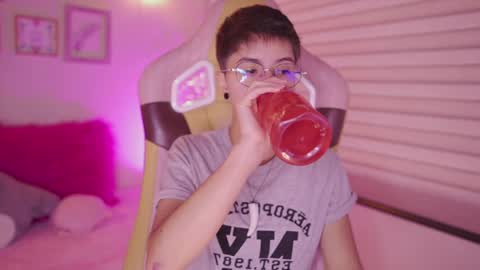 Blue  online show from 04/06/26, 12:39