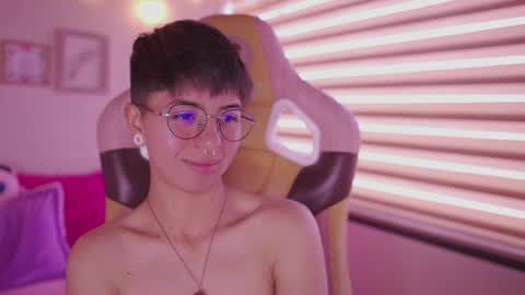 Blue  online show from 05/11/26, 02:45