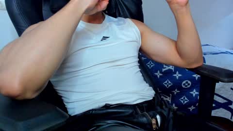 Twitter BreddTommy IG tommy bredd online show from 02/07/25, 09:26