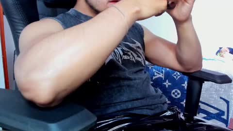 Twitter BreddTommy IG tommy bredd online show from 04/07/26, 06:41