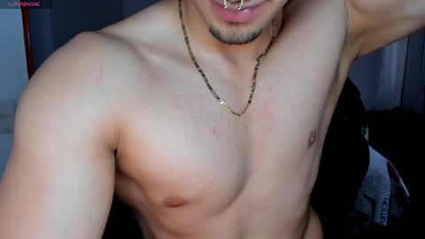 Snapshot of tommy_bred chatting on 05/25/26, 06:36 Twitter BreddTommy IG tommy bredd online show from 05/25/26, 06:36
