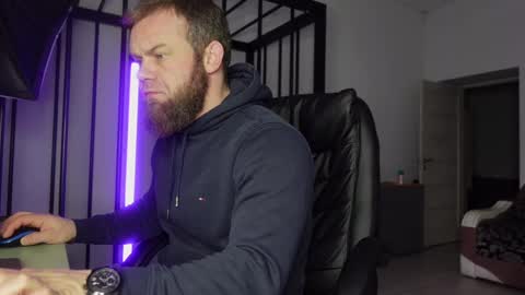  tommy burnzzz  online show from 03/04/25, 02:38