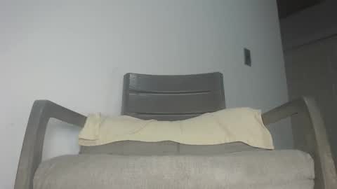   Thomas    online show from 09/26/25, 08:51