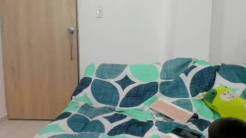   online show from 11/07/25, 01:38