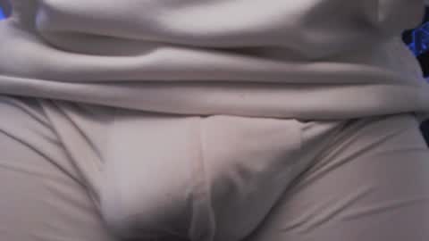 Snapshot of tommy_knuckles chatting on 12/27/24, 04:32 Tommy online show from 12/27/24, 04:32