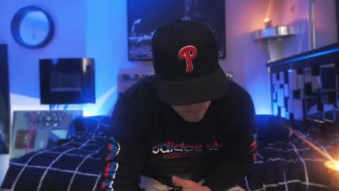 Snapshot of tommy_knuckles chatting on 01/02/25, 12:35 Tommy online show from 01/02/25, 12:35