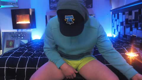 Snapshot of tommy_knuckles chatting on 01/05/25, 09:03 Tommy online show from 01/05/25, 09:03