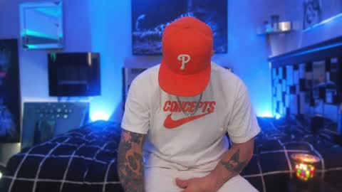 Snapshot of tommy_knuckles chatting on 01/07/25, 01:57 Tommy online show from 01/07/25, 01:57