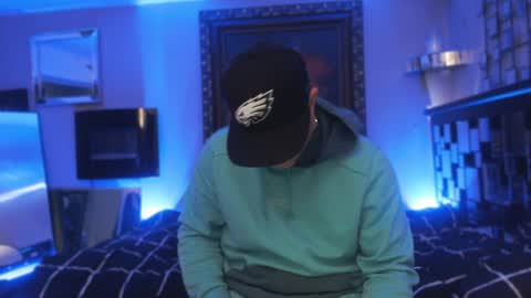 Snapshot of tommy_knuckles chatting on 01/27/25, 12:37 Tommy online show from 01/27/25, 12:37