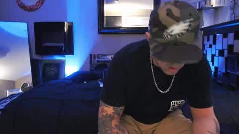 Snapshot of tommy_knuckles chatting on 02/23/25, 08:00 Tommy online show from 02/23/25, 08:00