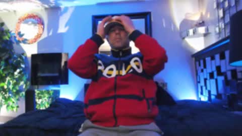 Snapshot of tommy_knuckles chatting on 02/28/25, 03:26 Tommy online show from 02/28/25, 03:26