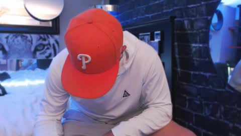 Snapshot of tommy_knuckles chatting on 09/16/25, 01:12 Tommy online show from 09/16/25, 01:12