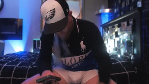 Snapshot of tommy_knuckles chatting on 10/20/25, 09:21 Tommy online show from 10/20/25, 09:21