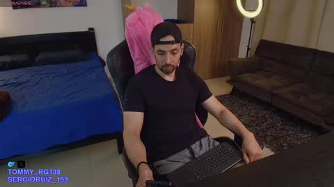 tommy_raym0ndg online show from 04/22/26, 03:53