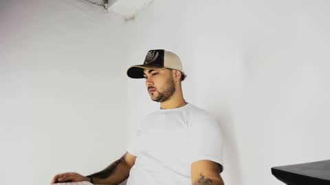 tommy_sccott online show from 11/01/25, 10:34