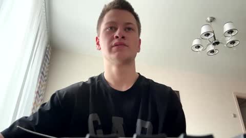 Snapshot of tommy_shak chatting on 02/20/25, 09:00 Tommy Shak online show from 02/20/25, 09:00