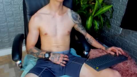 Snapshot of tommy_slater chatting on 02/13/26, 05:20 Tommy Slater online show from 02/13/26, 05:20