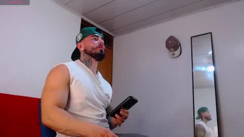 Snapshot of tommyblessd1 chatting on 05/07/26, 08:09 Steven online show from 05/07/26, 08:09