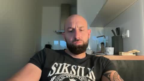 Thomas Fit online show from 09/10/25, 04:29