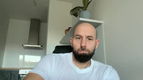 Thomas Fit online show from 10/13/25, 06:46