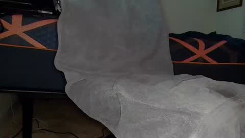 Thomas online show from 10/06/25, 03:26