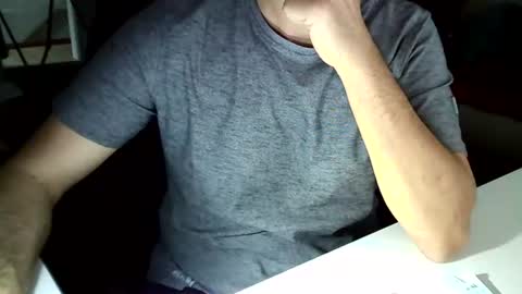 Snapshot of tomtom02029 chatting on 12/07/24, 01:40 Tom online show from 12/07/24, 01:40