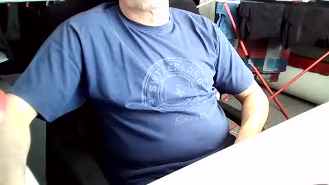 Snapshot of tomtom02029 chatting on 01/13/25, 01:28 Tom online show from 01/13/25, 01:28