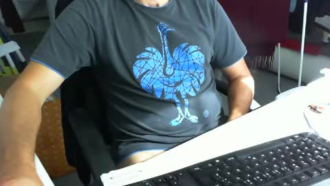 Snapshot of tomtom02029 chatting on 09/20/25, 09:54 Tom online show from 09/20/25, 09:54