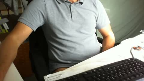 Snapshot of tomtom02029 chatting on 09/25/25, 11:14 Tom online show from 09/25/25, 11:14