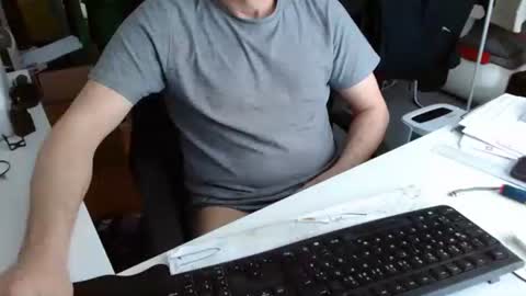 Tom online show from 03/02/26, 01:51