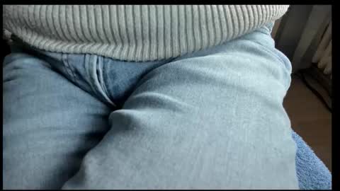 Tom online show from 10/13/25, 02:28