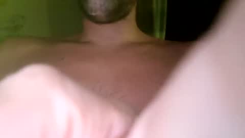 Snapshot of tomy2908 chatting on 09/15/25, 04:01 tomy2908 online show from 09/15/25, 04:01